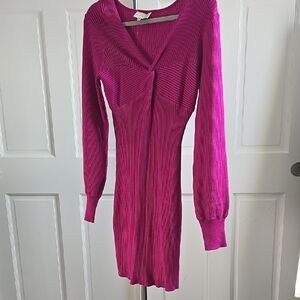 Elegant Pink Long-Sleeve Dress